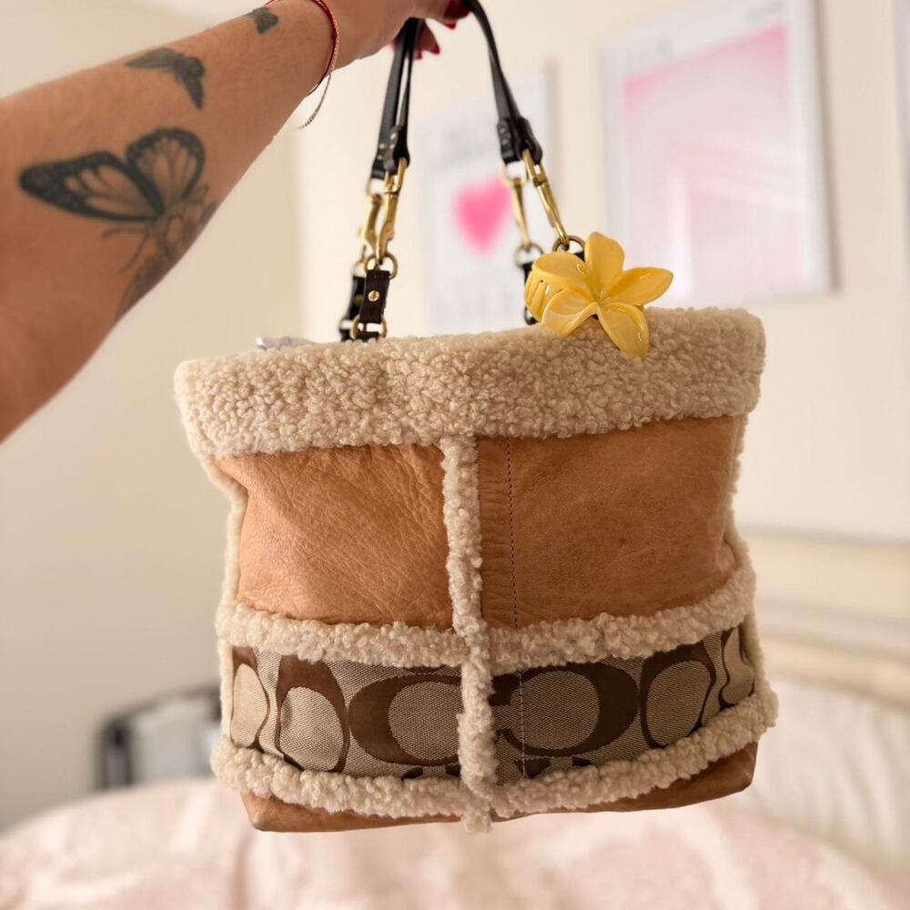 Y2k vintage coach signature shearling